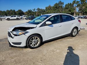 Ford Focus SE 2.0L 4 2015