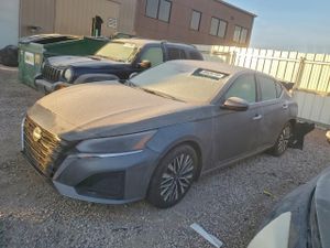 Nissan Altima SV 2.5L 4 2024