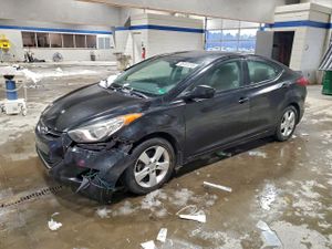 Hyundai Elantra GLS 1.8L 4 2013