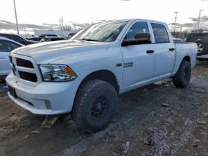 RAM 1500 ST 5.7L 8 2014