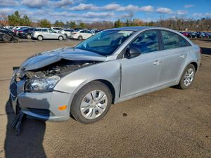 Chevrolet Cruze LS 1.8L 4 2012