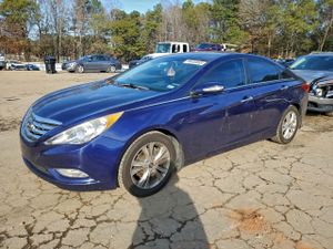 Hyundai Sonata SE 2.4L 4 2013