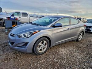 Hyundai Elantra SE 1.8L 4 2015