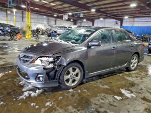 Toyota Corolla BASE 1.8L 4 2012