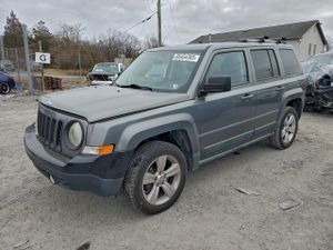 Jeep Patriot LATITUDE 2.4L 4 2011