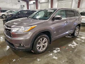 Toyota Highlander LE 3.5L 6 2015