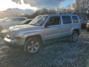 Jeep Patriot LATITUDE 2.4L 4 2011