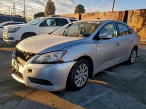 Nissan Sentra S 1.8L 4 2015