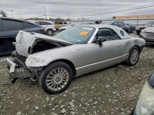 Ford Thunderbird 3.9L 8 2005