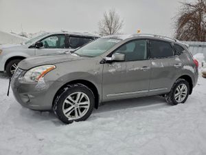Nissan Rogue S 2.5L 4 2013