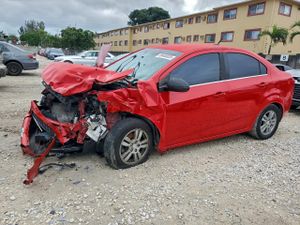 Chevrolet Aveo (Sonic) LT 1.8L 4 2014