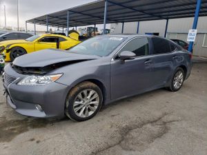 Lexus ES 300H 2.5L 4 2013