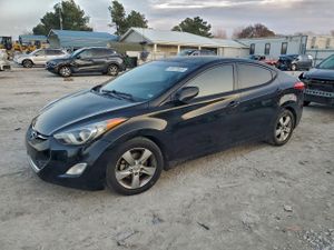 Hyundai Elantra GLS 1.8L 4 2013