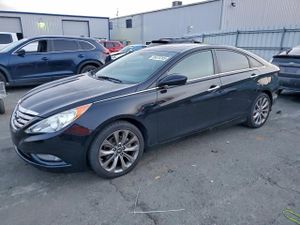 Hyundai Sonata SE 2.4L 4 2013