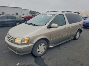 Toyota Sienna LE 3.0L 6 2002
