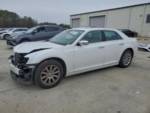 Chrysler 300C 5.7L 8 2014