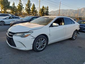 Toyota Camry LE 2.5L 4 2015