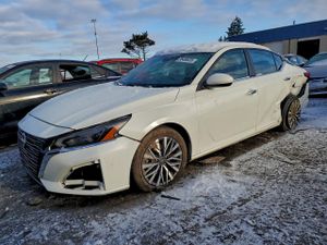 Nissan Altima SV 2.5L 4 2023