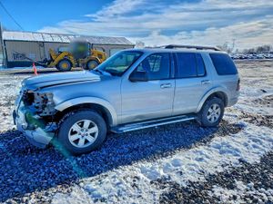 Ford Explorer XLT 4.0L 6 2010