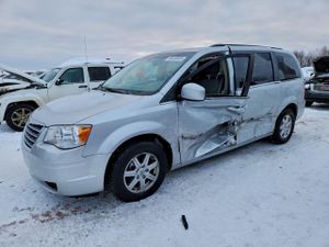 Chrysler Town & Country TOURING 3.8L 6 2010