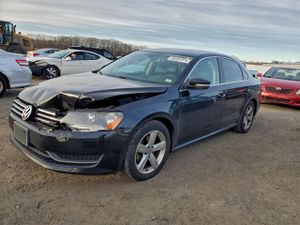 Volkswagen Passat SE 2.5L 5 2013