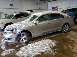 Volkswagen Passat SE 2.5L 5 2012