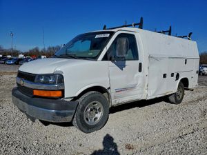 Chevrolet Express 6.0L 8 2015