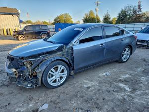 Nissan Altima 3.5S 3.5L 6 2015