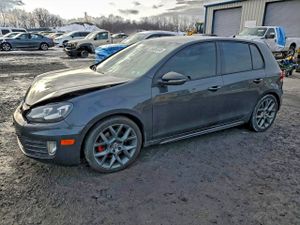 Volkswagen Golf 2.0L 4 2014