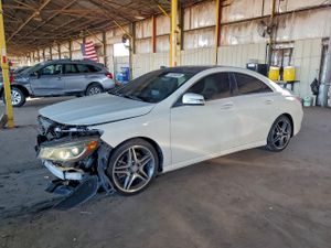 Mercedes-Benz CLA 250 2.0L 4 2015