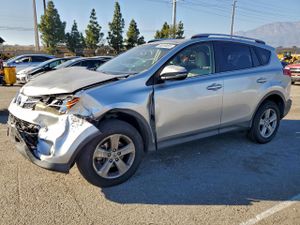 Toyota Rav4 XLE 2.5L 4 2013