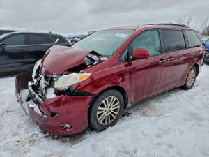 Toyota Sienna XLE 3.5L 6 2012