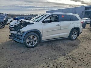 Toyota Highlander LIMITED 3.5L 6 2014
