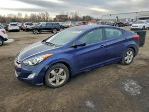 Hyundai Elantra GLS 1.8L 4 2012