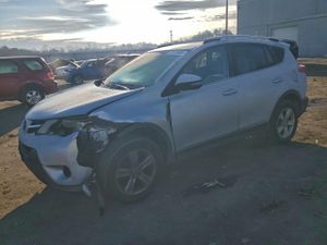 Toyota Rav4 XLE 2.5L 4 2015