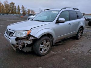 Subaru Forester 2.5X PREMIUM 2.5L 4 2010