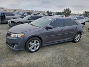 Toyota Camry L 2.5L 4 2014