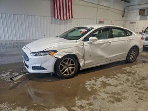 Ford Fusion SE 2.5L 4 2013