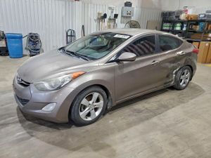 Hyundai Elantra GLS 1.8L 4 2013