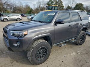 Toyota 4Runner SR5/SR5 PREMIUM 4.0L 6 2015