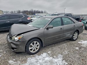 Toyota Camry LE 2.4L 4 2005