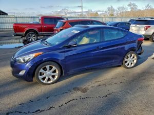 Hyundai Elantra GLS 1.8L 4 2013