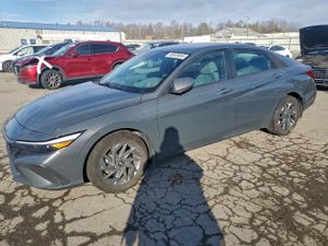 Hyundai Elantra SEL 2.0L 4 2024