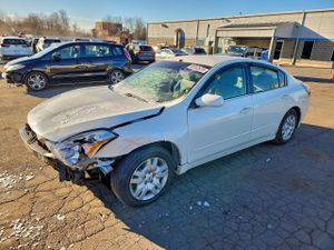Nissan Altima BASE 2.5L 4 2010