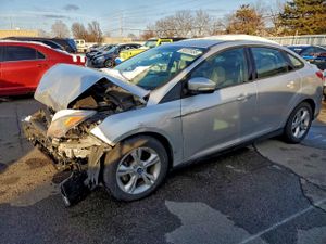 Ford Focus SE 2.0L 4 2013