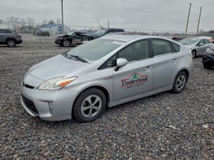 Toyota Prius 1.8L 4 2013