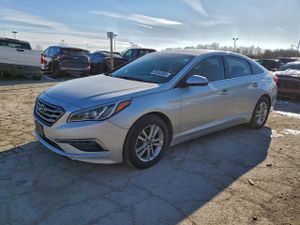 Hyundai Sonata SE 2.4L 4 2015
