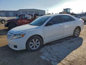 Toyota Camry BASE 2.5L 4 2011