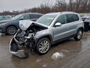 Volkswagen Tiguan S 2.0L 4 2013