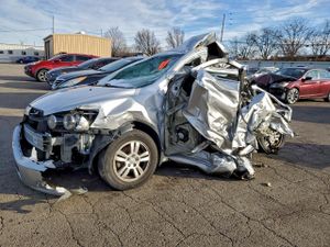 Chevrolet Aveo (Sonic) 1.8L 4 2014